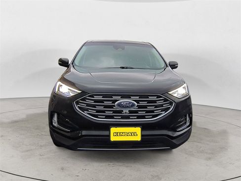 Used 2022 Ford Edge Titanium w/ Equipment Group 301A image 8