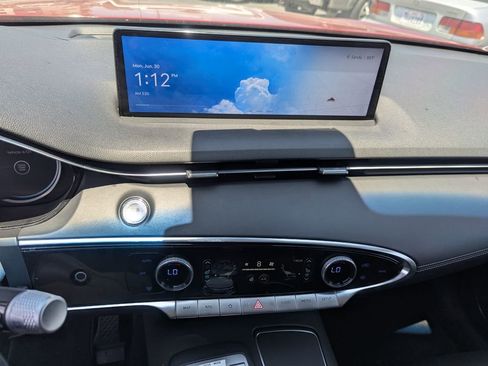 Used 2023 Genesis GV70 2.5T w/ Select Package image 15