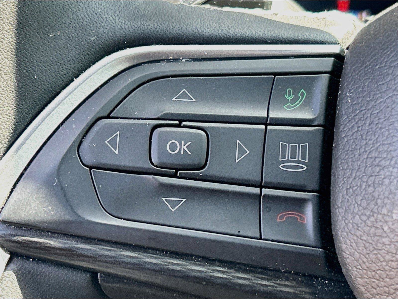 Used 2024 Jeep Grand Cherokee L Altitude AWD/4WD image 38