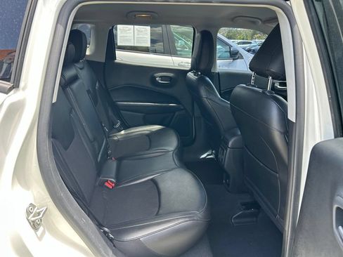 Used 2020 Jeep Compass Latitude FWD image 41