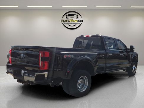 Used 2023 Ford F350 Lariat w/ Lariat Ultimate Package image 7