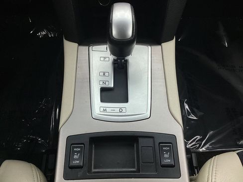 Used 2013 Subaru Outback 2.5i Premium w/ All-Weather Pkg image 36