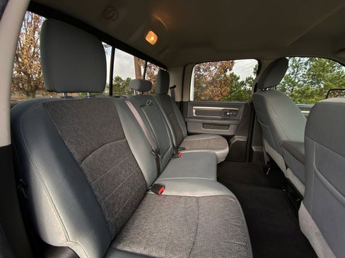 Used 2019 RAM 1500 Big Horn image 28