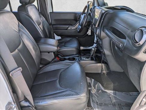 Used 2018 Jeep Wrangler Altitude image 21