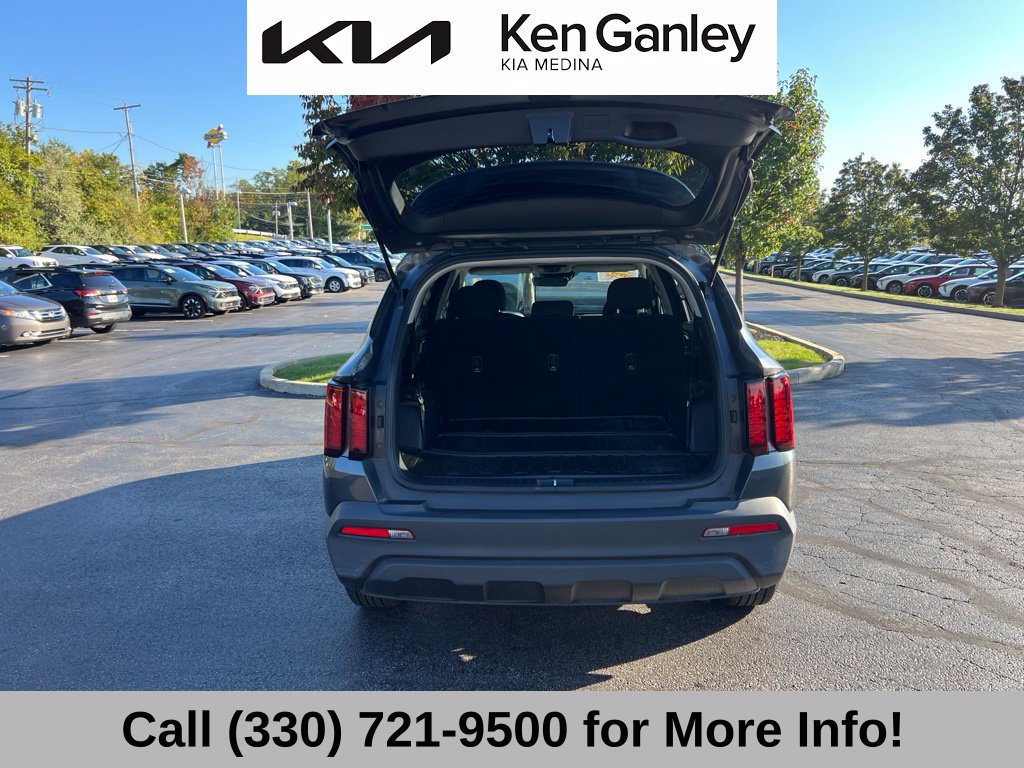 Certified 2022 Kia Sorento LX AWD/4WD image 48