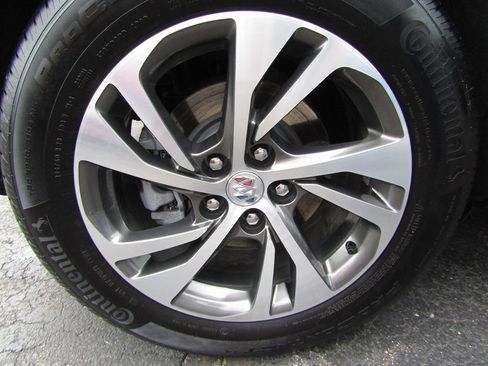 Used 2023 Buick Envision Essence AWD/4WD image 36