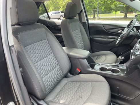 Used 2018 Chevrolet Equinox LT w/ Sun & Infotainment Package FWD image 14