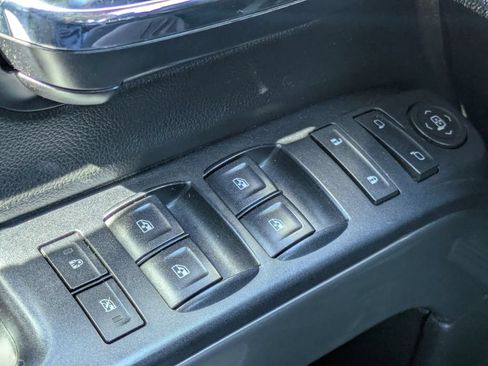 Used 2016 Chevrolet Silverado 1500 LT AWD/4WD image 29