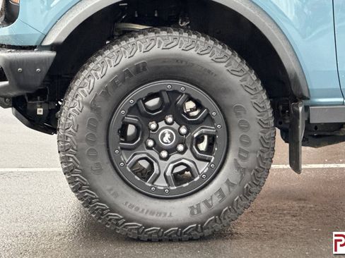 Used 2023 Ford Bronco Wildtrak image 35