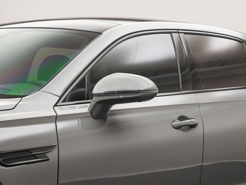 Certified 2023 Bentley Flying Spur W12 image 14