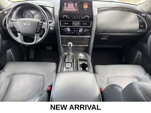 Used 2024 INFINITI QX80 Luxe image 16