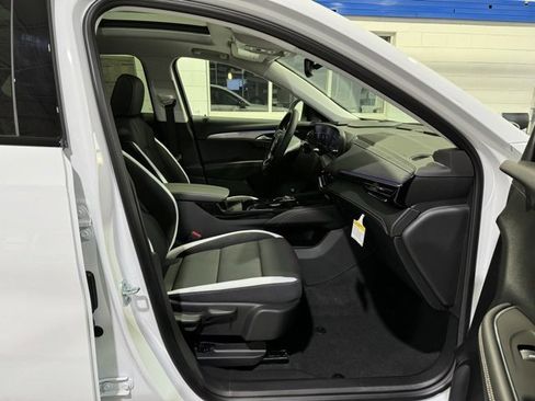 New 2025 Buick Envision Sport Touring image 17