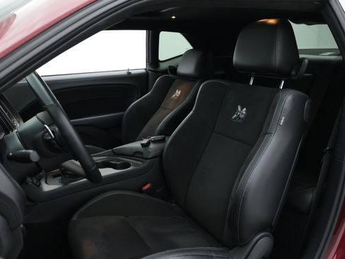 Used 2022 Dodge Challenger R/T Scat Pack RWD image 23