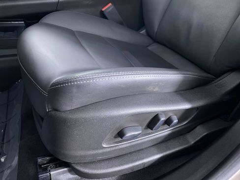 Certified 2023 Cadillac XT5 Premium Luxury w/ Technology Package image 9