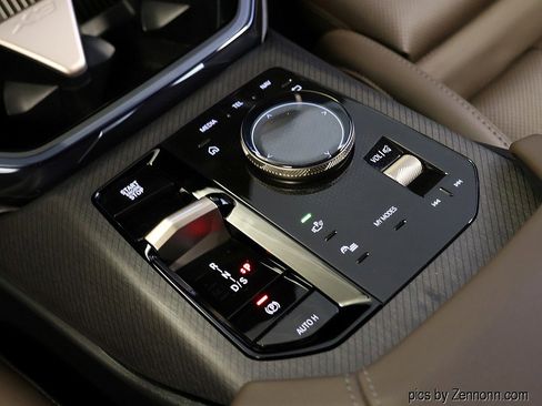 Certified 2025 BMW X3 xDrive30 AWD/4WD image 25