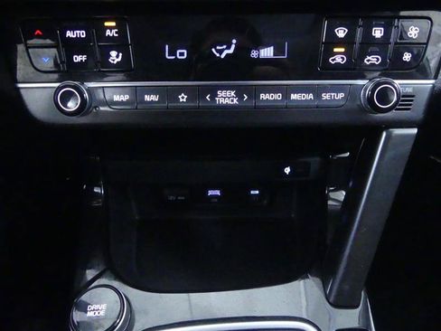 Used 2024 Kia Seltos SX w/ SX Sunroof Package AWD/4WD image 13