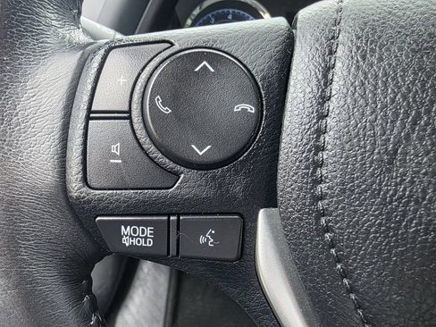 Used 2017 Toyota Corolla SE w/ Carpet Mat Package (TMS) FWD image 26