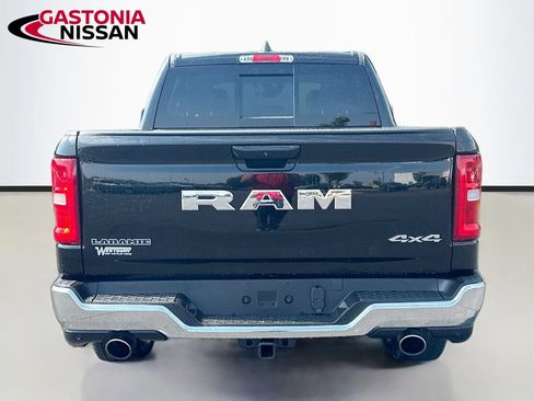 Used 2025 RAM 1500 Laramie AWD/4WD image 7