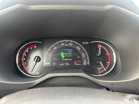 Used 2025 Toyota RAV4 XLE AWD/4WD image 23