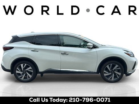 Used 2024 Nissan Murano SL FWD image 2