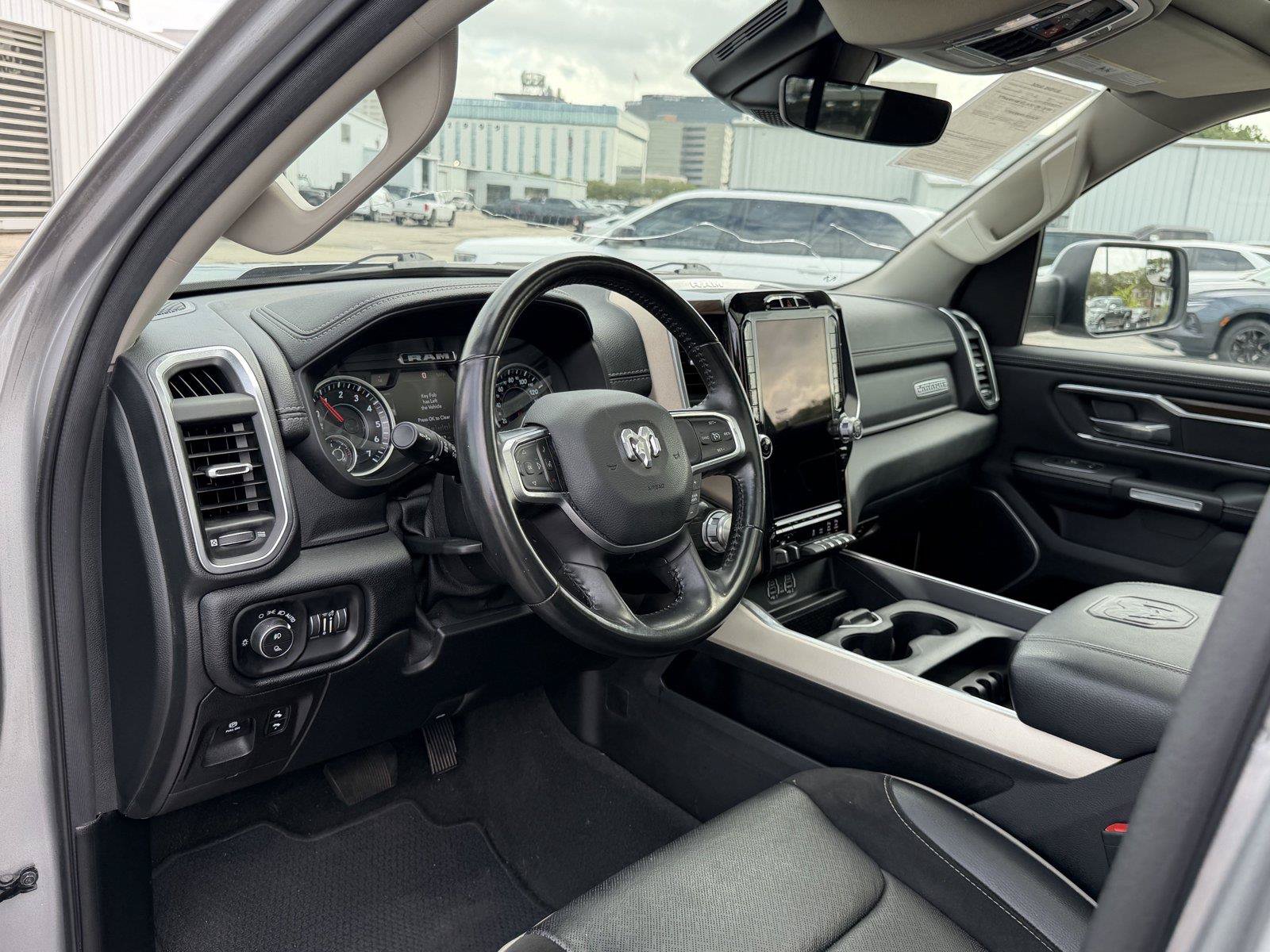Used 2022 RAM 1500 Laramie w/ Laramie Southwest Edition RWD image 16