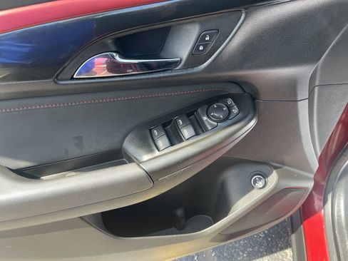 Used 2024 Chevrolet TrailBlazer RS w/ Convenience Package image 11