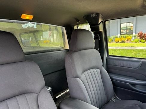 Used 2003 Chevrolet S10 Pickup LS RWD image 14