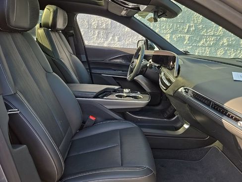 Certified 2023 Cadillac Lyriq AWD image 19