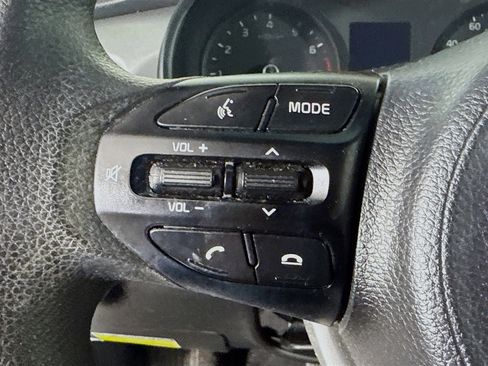 Used 2020 Kia Rio LX image 14