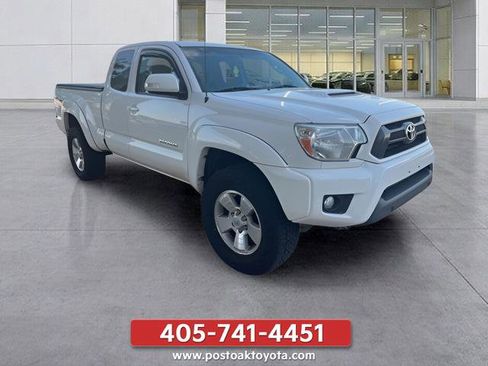 Used 2014 Toyota Tacoma 4x4 Access Cab V6 w/ TRD Sport Package image 1