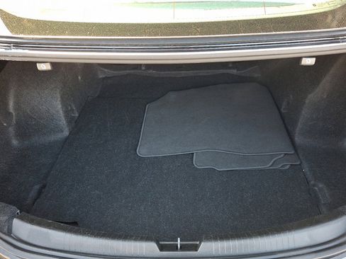 Used 2024 Chevrolet Malibu LT image 17