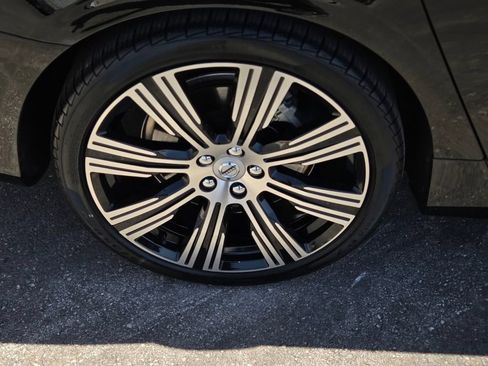 Used 2023 Volvo S90 B6 Plus AWD/4WD image 10