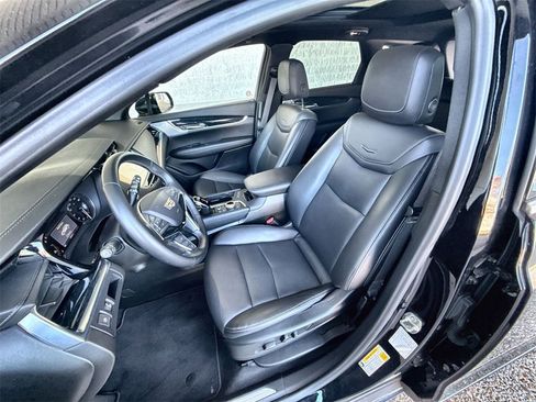 Certified 2025 Cadillac XT5 Premium Luxury image 19