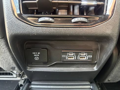Used 2023 Jeep Grand Cherokee L Laredo AWD/4WD image 23