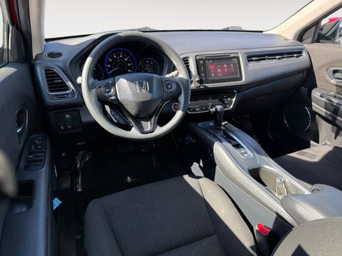 Used 2018 Honda HR-V EX image 15