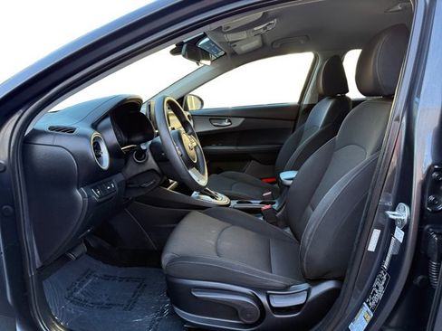Used 2021 Kia Forte Sedan FWD image 10