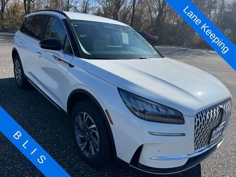 New 2026 Lincoln Corsair Premiere image 4