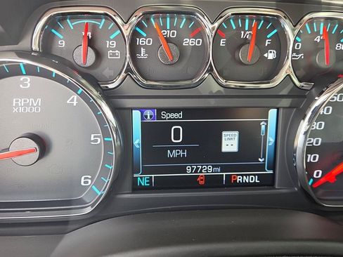 Used 2018 GMC Yukon SLT w/ Open Road Package AWD/4WD image 28