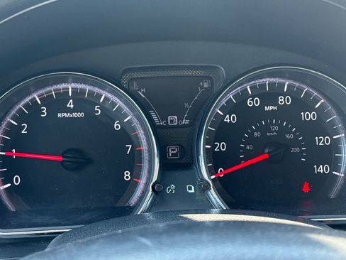 Used 2018 Nissan Versa SV FWD image 23