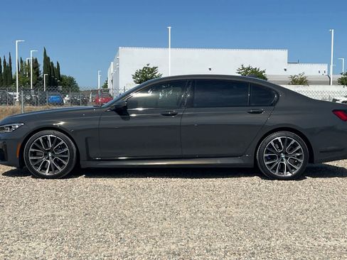 Used 2022 BMW 750i xDrive w/ Autobahn Package AWD/4WD image 6