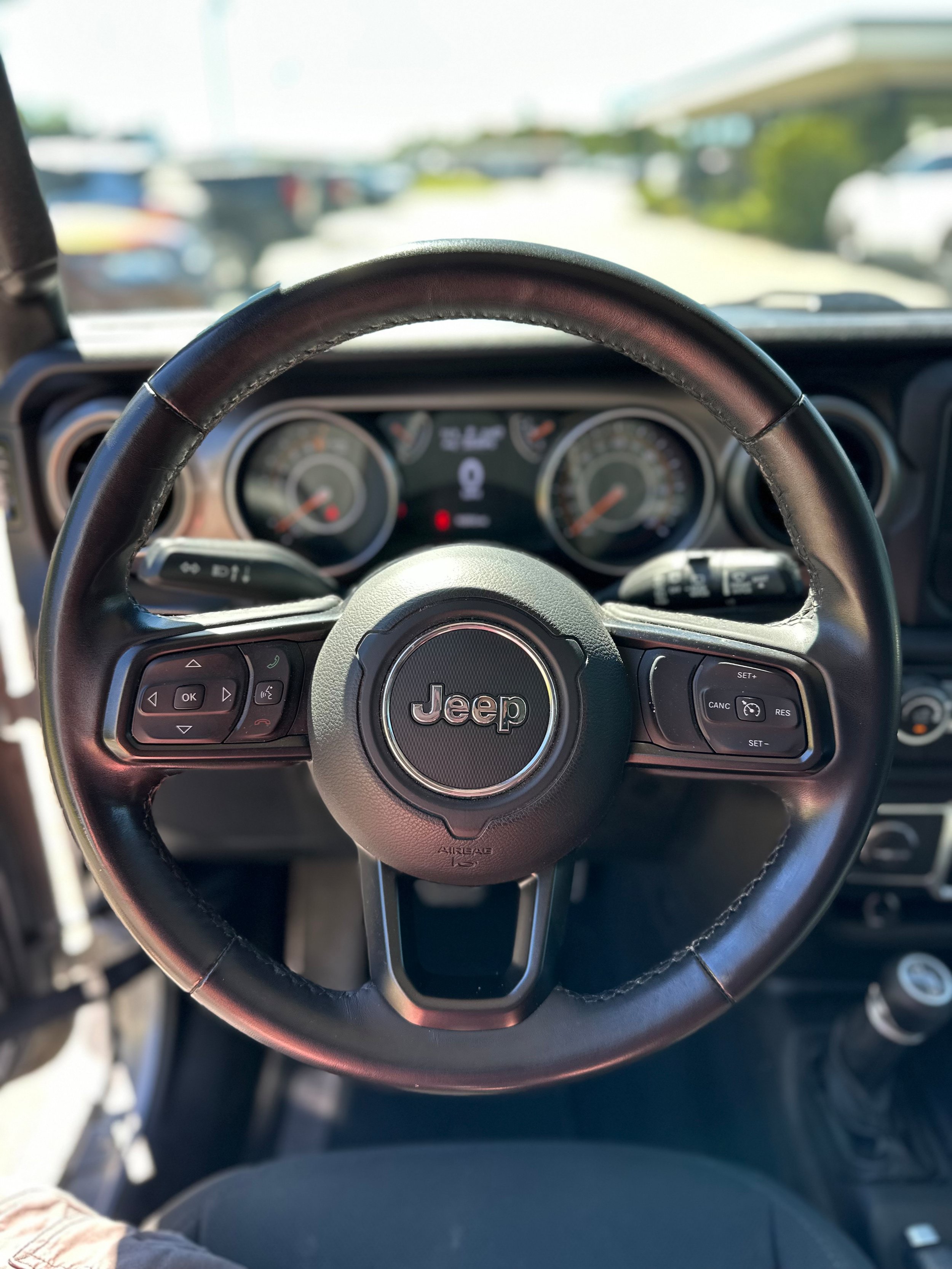 Used 2018 Jeep Wrangler Unlimited Sport S AWD/4WD image 16