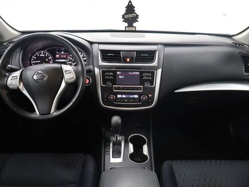 Used 2017 Nissan Altima 2.5 SV image 15