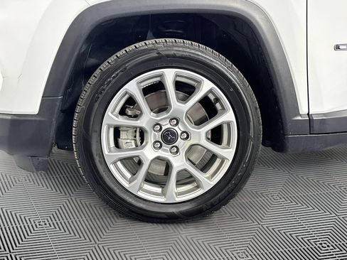 Used 2025 Jeep Compass Limited AWD/4WD image 30