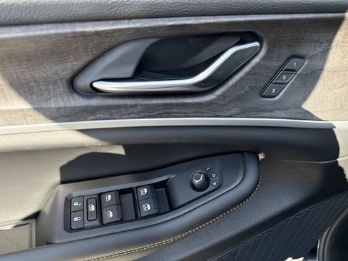 New 2026 Jeep Grand Cherokee Limited AWD/4WD image 19