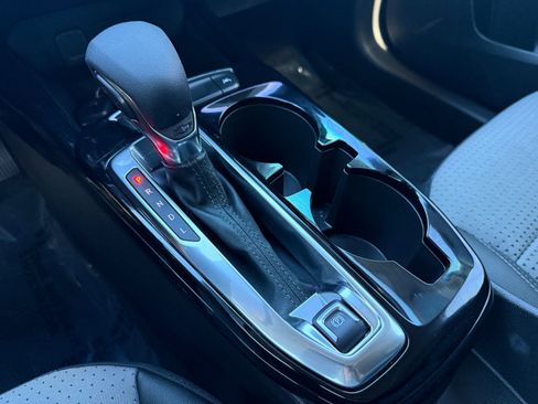 Used 2025 Chevrolet Trax LT w/ Driver Confidence Package image 21