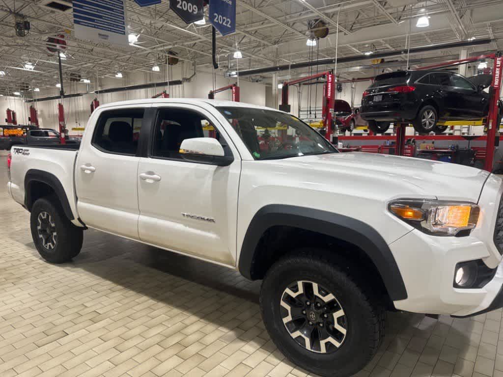 Used 2022 Toyota Tacoma TRD Off-Road w/ Technology Package RWD image 48