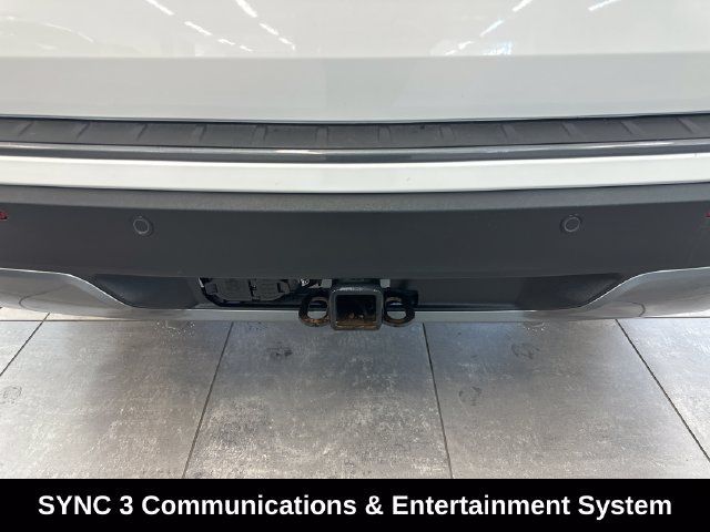 Used 2023 Ford Explorer XLT w/ Equipment Group 202A AWD/4WD image 9