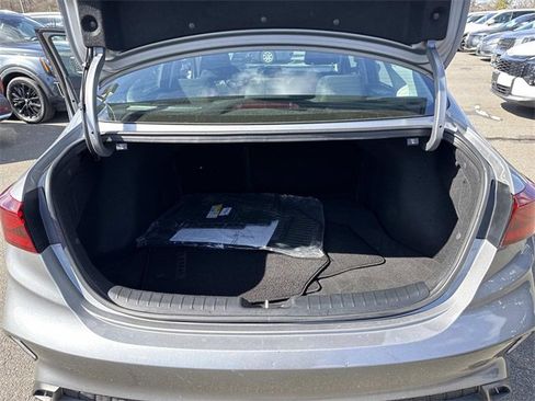 Used 2024 Kia Forte LXS image 12