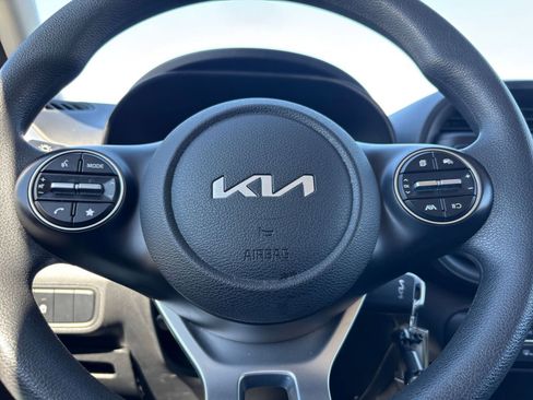 Used 2024 Kia Soul LX w/ Option Group 015 FWD image 25