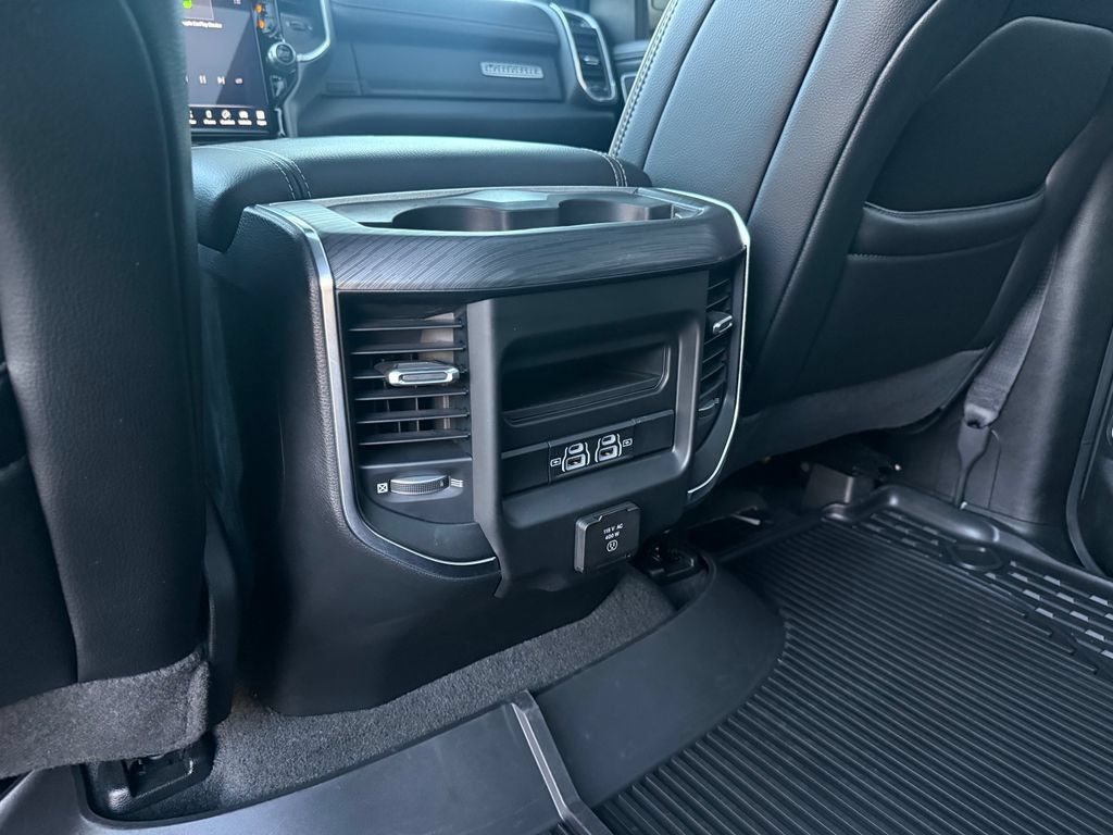 Used 2023 RAM 1500 Laramie AWD/4WD image 39
